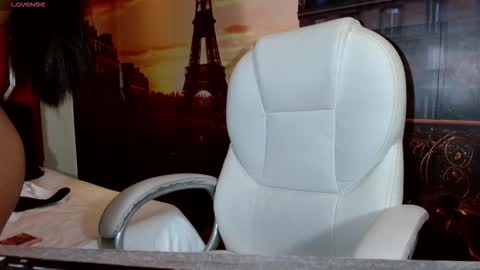 gabi_prince online show from October 16, 2025, 7:48 pm