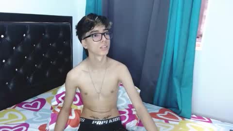 gabriel_x18 online show from March 9, 2026, 9:30 pm