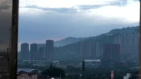 Gabriela salgado online show from October 2, 2025, 10:44 am