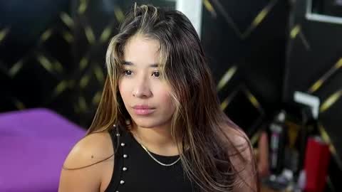 Gabriela salgado online show from October 17, 2025, 10:51 am