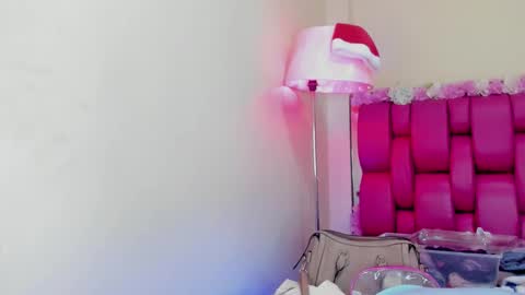 Gaby Im on vacation see you on November 25 online show from January 3, 2025, 4:37 pm