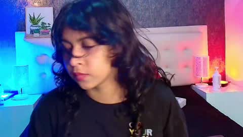 GABRIELA online show from February 28, 2025, 8:39 pm