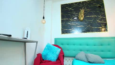 GABRIELA online show from October 13, 2025, 2:06 pm