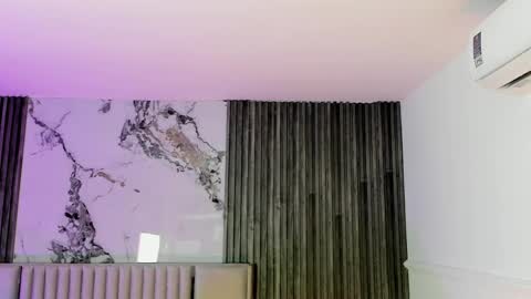 Gabriela Kassi online show from April 22, 2026, 11:12 am