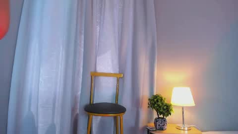 Gabriela Evans MS online show from May 18, 2026, 5:08 pm
