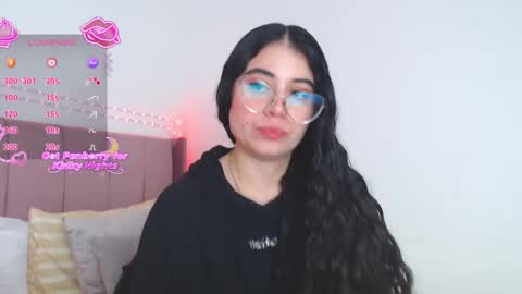 GabrielaRossa online show from December 1, 2025, 1:49 pm