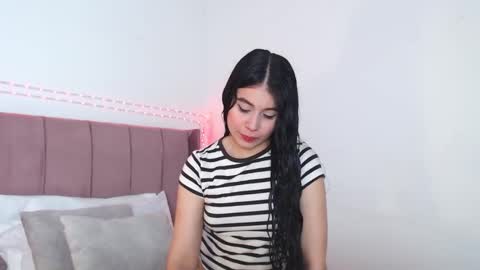 GabrielaRossa online show from April 22, 2026, 7:04 pm