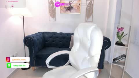 gabriella_evans_ online show from March 3, 2026, 1:01 am