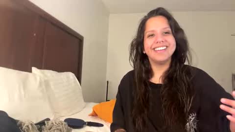 gabriellaayaila online show from May 15, 2026, 8:54 am