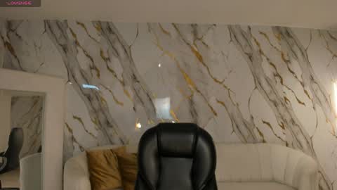 Gabriella Lee online show from April 5, 2026, 3:26 am