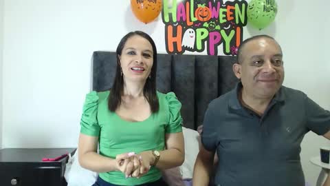gabrielyabigail online show from October 24, 2025, 4:03 pm