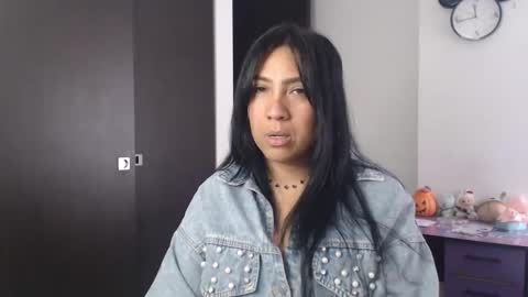 Snapshot of gaby_bluexx chatting on May 4, 2026, 12:45 pm Gaby Blue online show from May 4, 2026, 12:45 pm