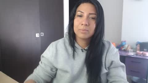 Snapshot of gaby_bluexx chatting on July 26, 2026, 1:18 pm Gaby Blue online show from July 26, 2026, 1:18 pm