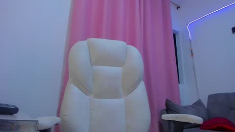 gaby online show from October 1, 2025, 2:01 pm