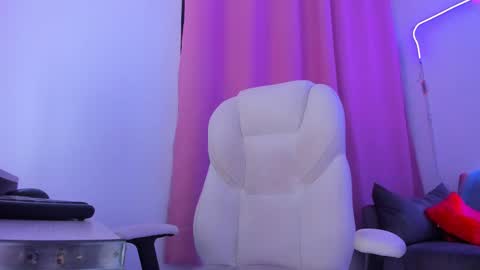 gaby online show from October 9, 2025, 2:37 pm