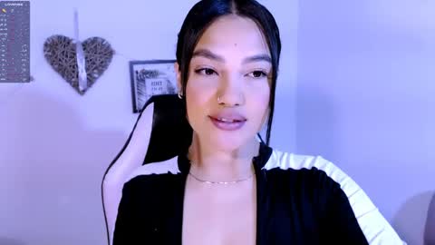 Snapshot of gaby_saikozz chatting on June 1, 2026, 9:33 am My name is Gabriela.. nice to meet you thumbs up please its very important to me online show from June 1, 2026, 9:33 am