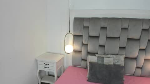 GABRIELA  online show from November 19, 2025, 11:32 am