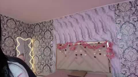 Snapshot of gaby_tay1 chatting on May 24, 2026, 12:10 pm Gaby online show from May 24, 2026, 12:10 pm