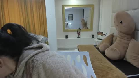 gabriela online show from September 9, 2025, 3:44 pm