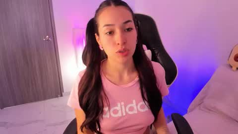 Gabriela online show from September 26, 2025, 4:33 pm