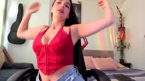 Snapshot of gabyaridiii chatting on April 28, 2026, 3:39 pm gabyaridiii online show from April 28, 2026, 3:39 pm
