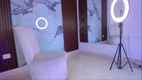 Snapshot of gabyhott_ chatting on July 22, 2026, 6:32 pm Gaby online show from July 22, 2026, 6:32 pm