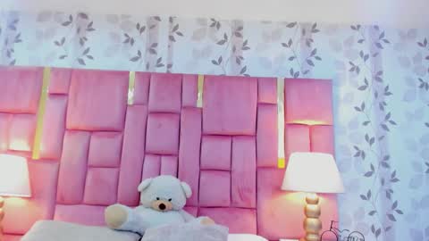 gabymoreau online show from March 5, 2026, 9:33 pm