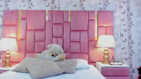 gabymoreau online show from March 6, 2026, 9:00 pm