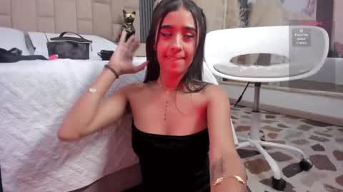 Gaby Owens  online show from April 12, 2026, 10:15 pm