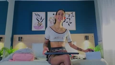 Gaby online show from October 6, 2025, 7:55 pm