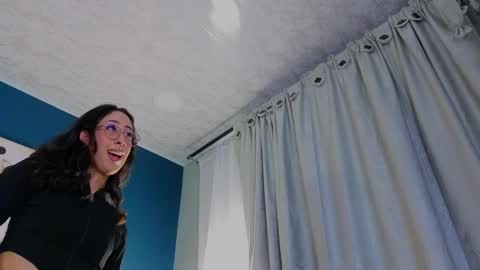 Gaby online show from October 22, 2025, 8:19 pm