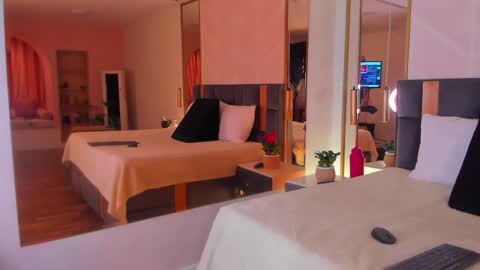 Gaby online show from November 13, 2025, 8:30 pm