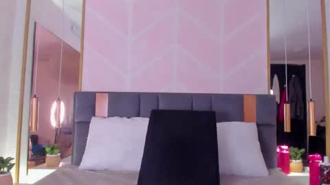 Gaby online show from December 18, 2025, 8:37 pm