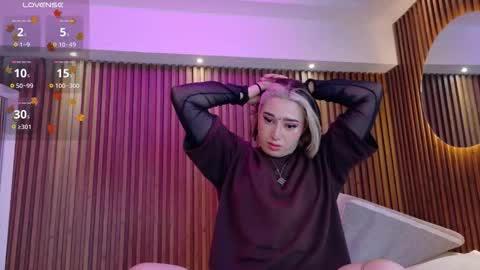 gabyrose9 online show from November 21, 2025, 11:31 am