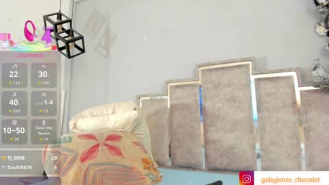 gabyyjones online show from September 14, 2025, 12:59 pm