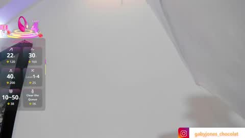 gabyyjones online show from November 13, 2025, 11:20 am