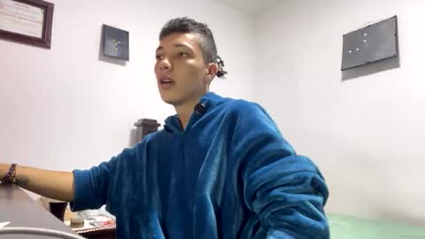 gadiel_sex online show from May 13, 2026, 4:15 pm
