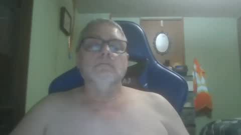 gadude45 online show from October 24, 2025, 3:03 am