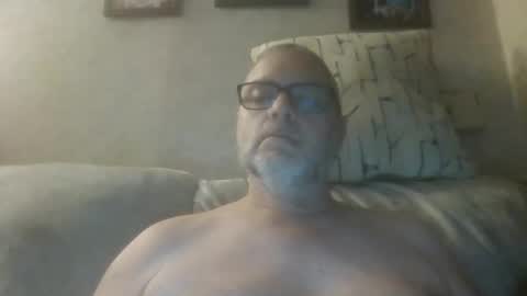 gadude45 online show from November 30, 2025, 1:31 am
