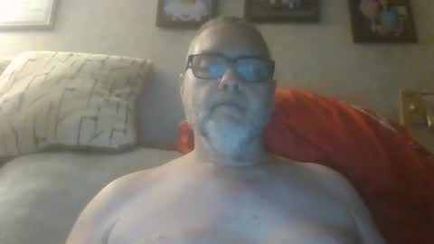 gadude45 online show from December 1, 2025, 3:33 am