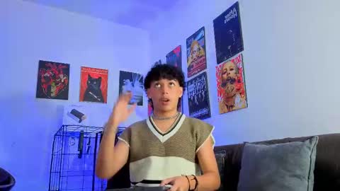 Gael Conner online show from September 17, 2025, 2:13 am