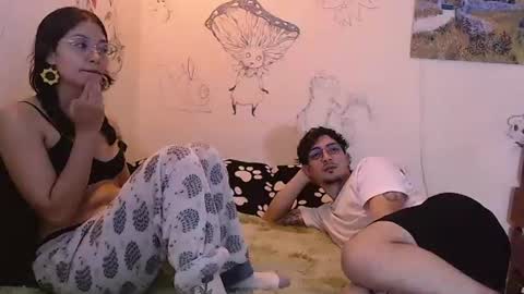 Gaia y Clayde online show from June 19, 2026, 8:34 pm