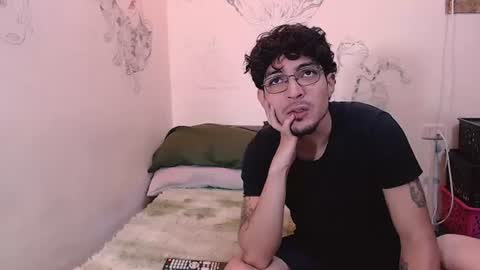 Gaia y Clayde online show from July 25, 2026, 7:44 pm