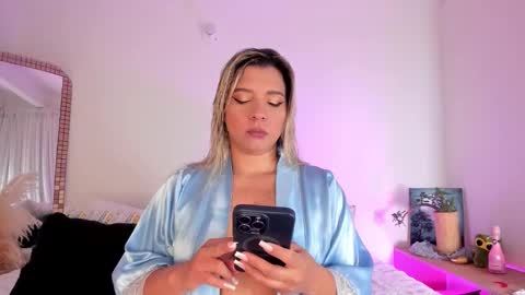 gaia_stonne online show from October 8, 2025, 10:02 am