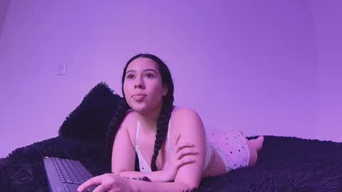 gaia_sweet_ online show from October 13, 2025, 8:25 am