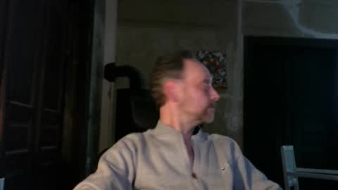 galadriel869 online show from April 3, 2026, 9:24 pm