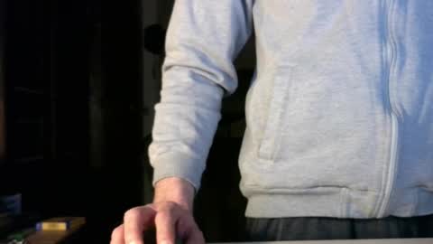 galadriel869 online show from April 4, 2026, 9:12 pm