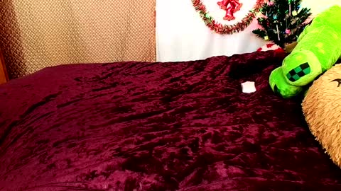 GamerGirlRoxy online show from December 13, 2024, 10:13 pm