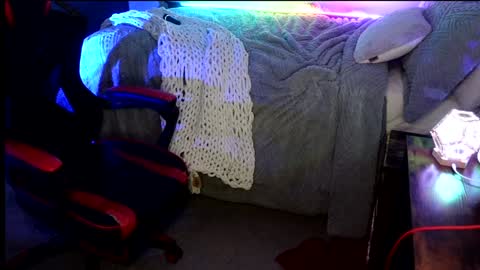 Jenna  - be back MONDAY night.  online show from December 12, 2024, 8:57 am