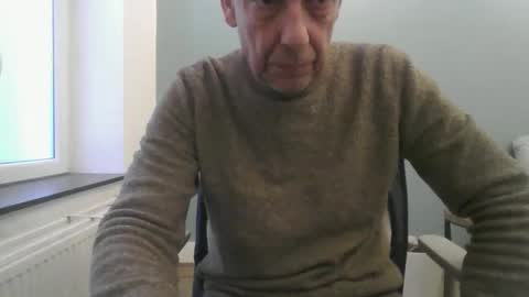 Snapshot of garou75 chatting on February 17, 2026, 7:16 am garou75 online show from February 17, 2026, 7:16 am